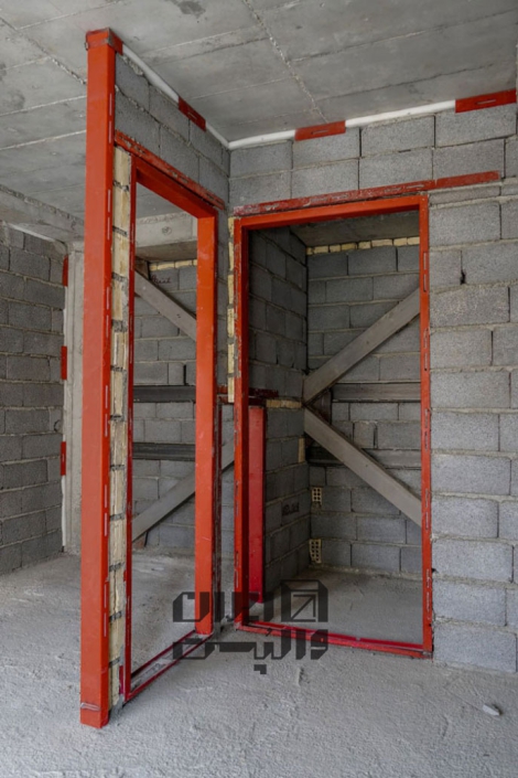 U-2-687x1030 فریم u